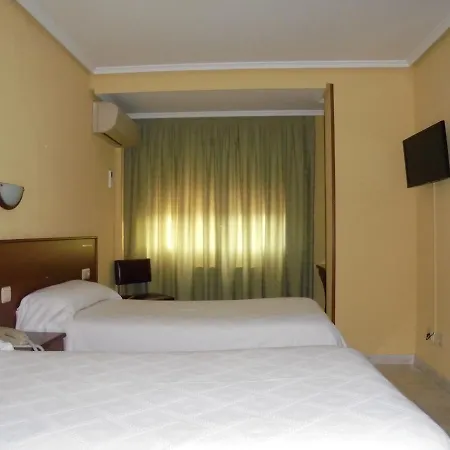 Hotel Athlanta 2*